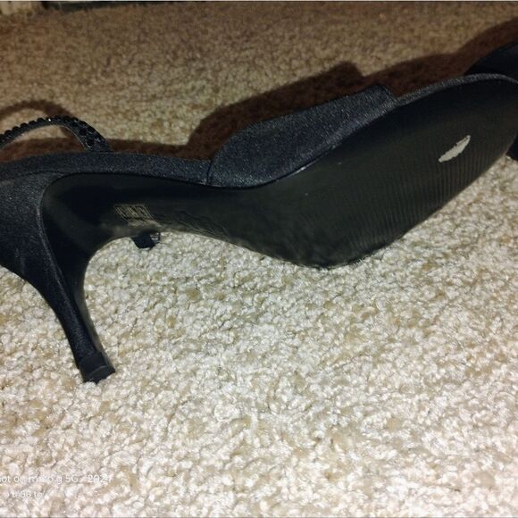 Moda Spana Black Heels with Glittering Embellishments - Picture 6 of 10